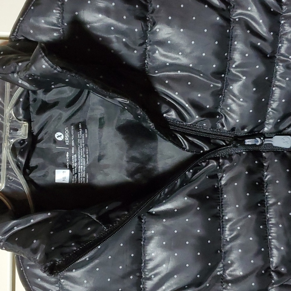 Xersion Black and White Polka Dot Puffer Vest